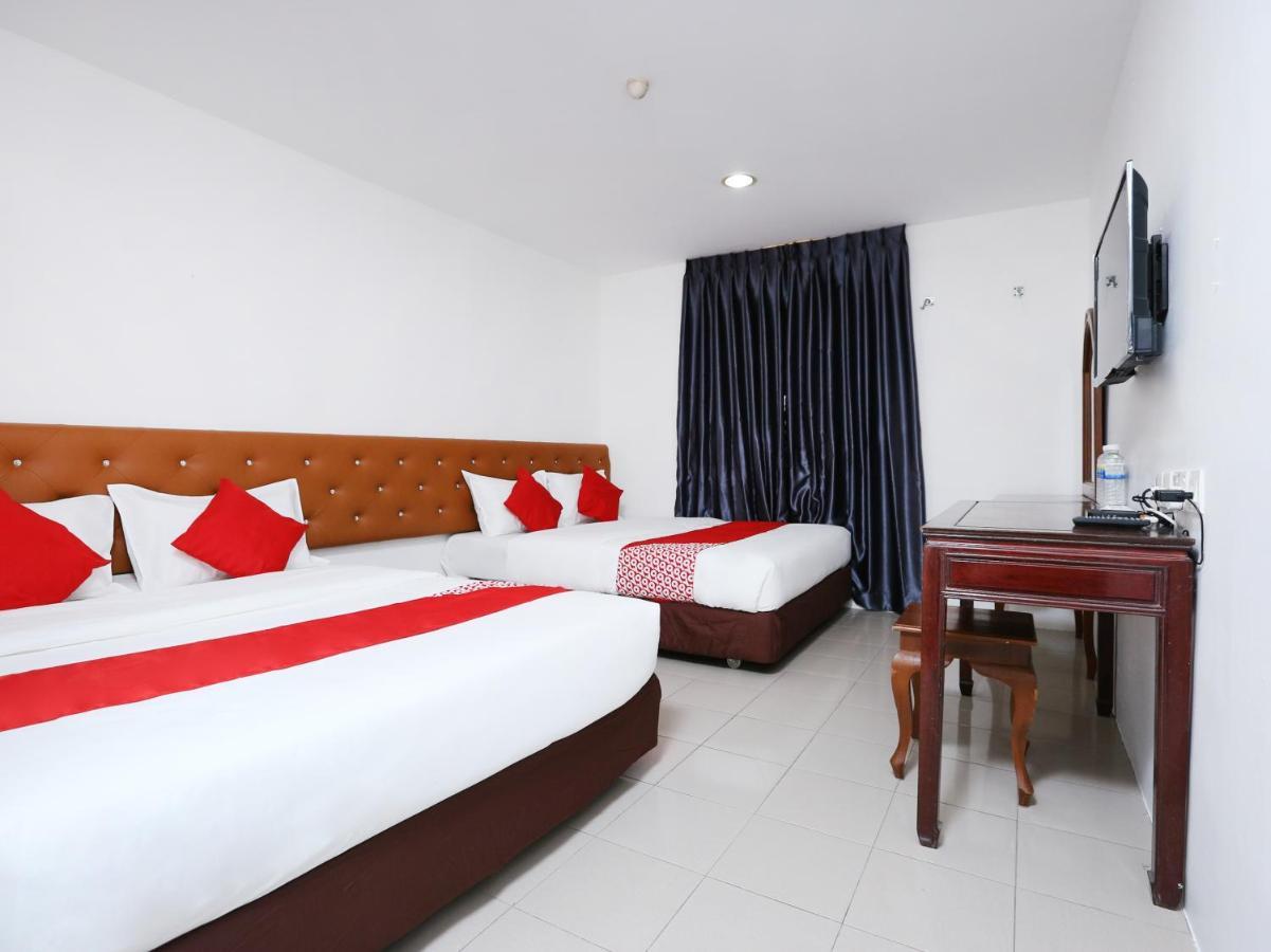 OYO 89672 Eg Hotel Jj Johor Bahru Buitenkant foto
