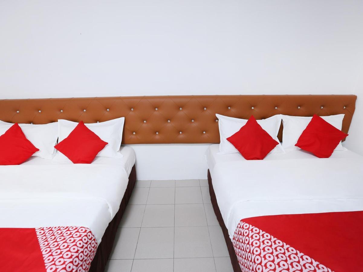 OYO 89672 Eg Hotel Jj Johor Bahru Buitenkant foto