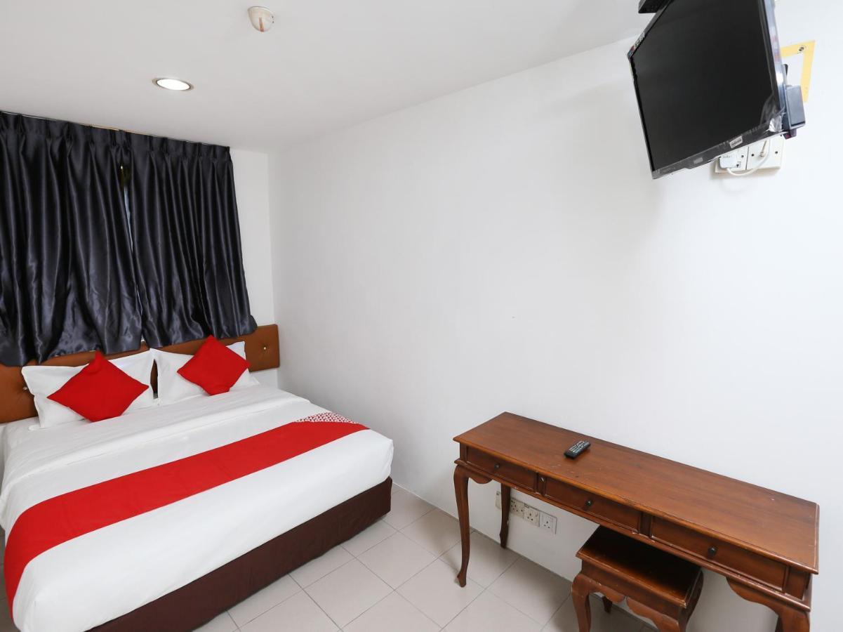 OYO 89672 Eg Hotel Jj Johor Bahru Buitenkant foto