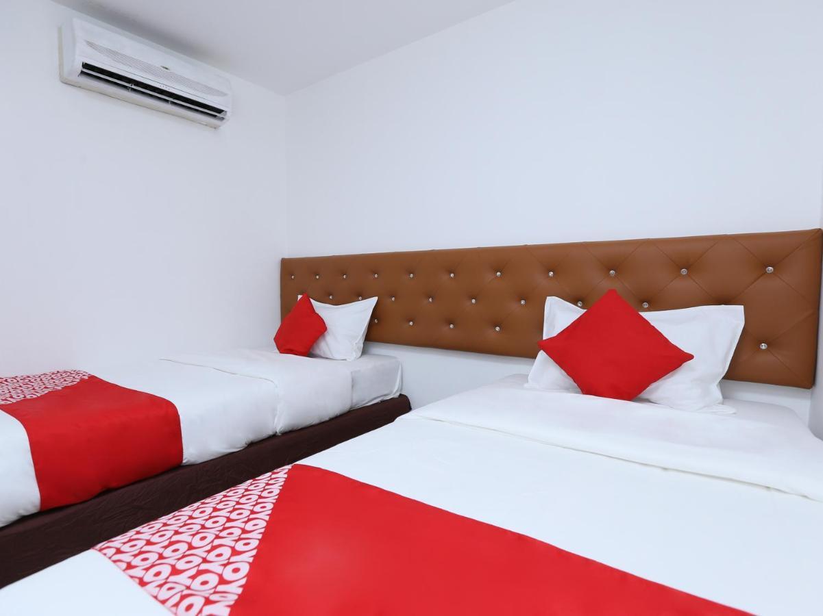 OYO 89672 Eg Hotel Jj Johor Bahru Buitenkant foto