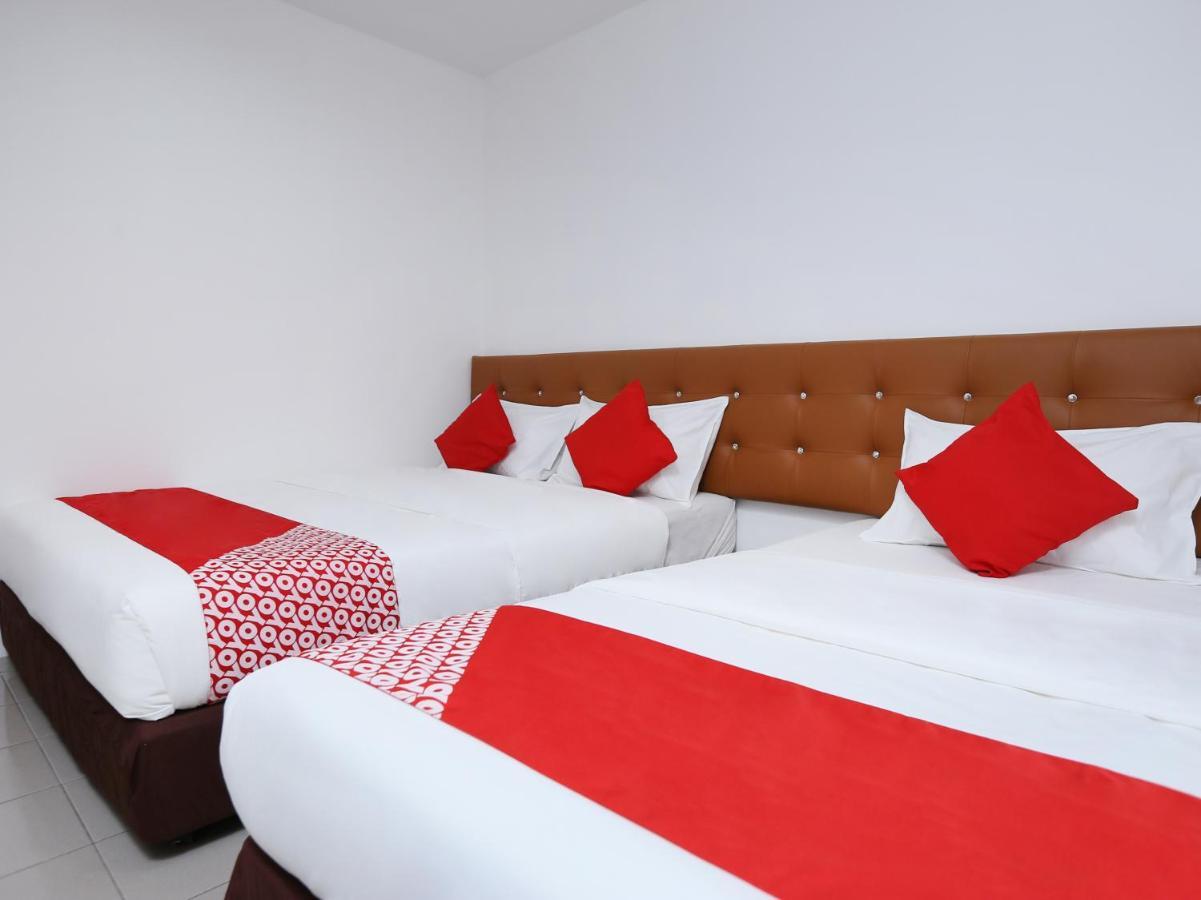 OYO 89672 Eg Hotel Jj Johor Bahru Buitenkant foto