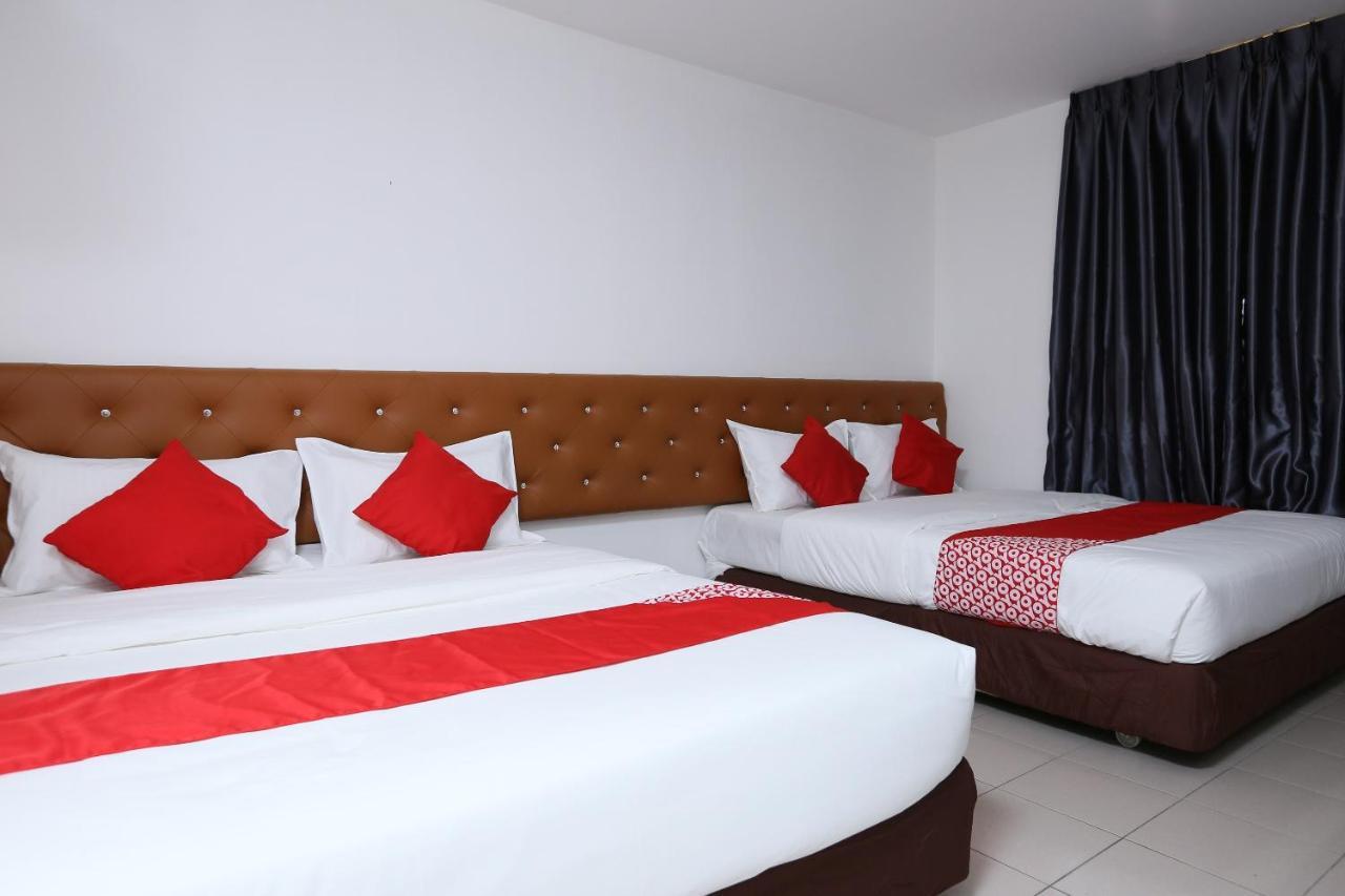 OYO 89672 Eg Hotel Jj Johor Bahru Buitenkant foto